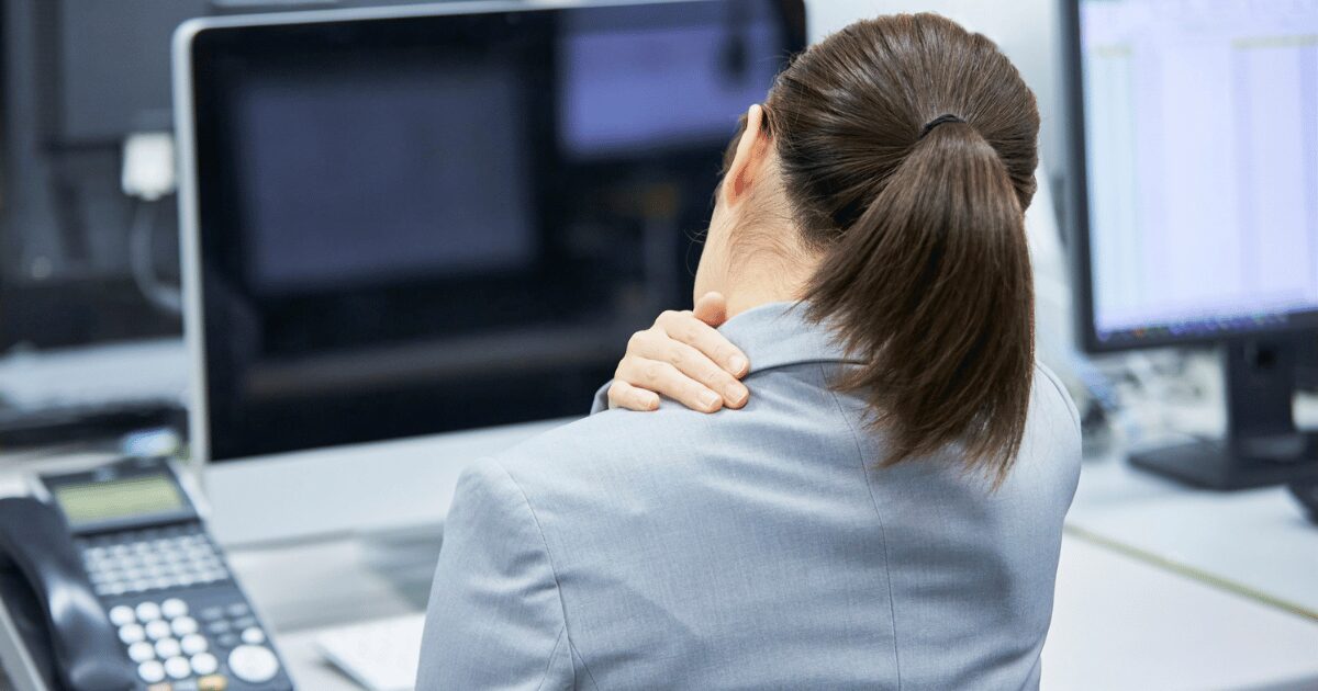 姿勢が整うと一日がラクになる—働く女性のリアル体験談